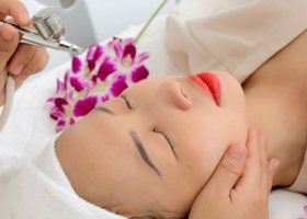Chăm sóc da mặt bằng công nghệ phun Oxy tươi - Giải pháp cấp ẩm tức thì cho làn da